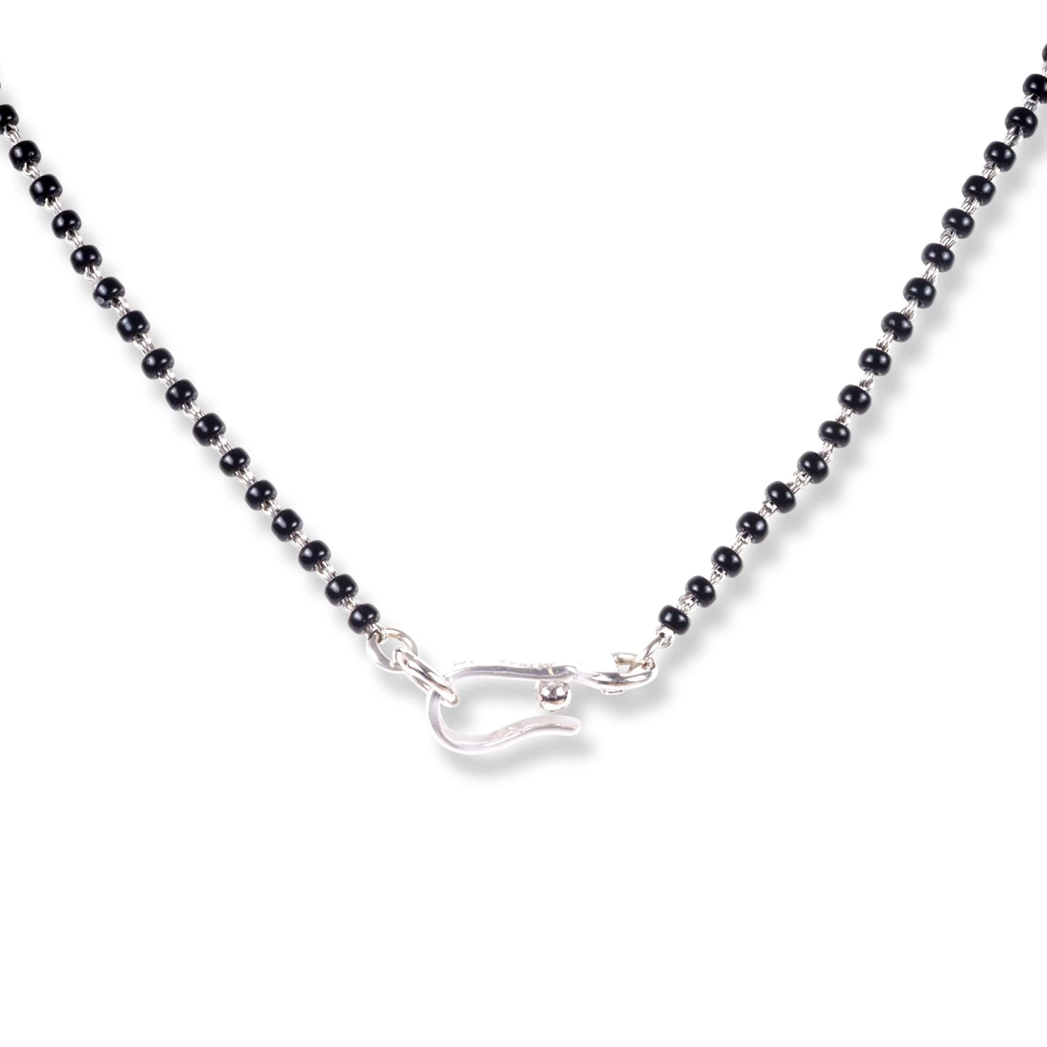 18ct White Gold Diamond Mangal Sutra with Hook Clasp MCS2141 18ct White Gold Diamond Mangal Sutra With Hook Clasp MCS2141 -Mathieu Blan Chard Soldes 18ct white gold diamond mangal sutra with hook clasp 9 scaled