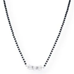 18ct White Gold Mangal Sutra With Black Beads And Diamond Accents 2 18ct White Gold Mangal Sutra With Black Beads And Diamond Accents -Mathieu Blan Chard Soldes 18ct White Gold Mangal Sutra with Black Beads and Diamond Accents 2