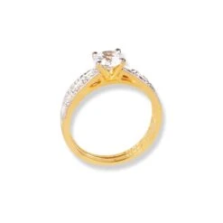 22ct Gold Engagement Ring And Wedding Band Set With Swarovski Zirconia Stones LR-6632 -Mathieu Blan Chard Soldes 22ct gold engagement ring and wedding band set with swarovski zirconia stones 2 3