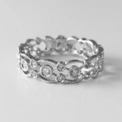 18ct White Gold Diamond Eternity Ring AR36386 2 18ct White Gold Diamond Eternity Ring AR36386 -Mathieu Blan Chard Soldes AR36386 C 18ct white gold diamond eternity ring