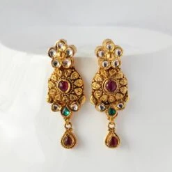 22ct Gold Antiquated Look Necklace Set With Green, Red And White Polki Style Cubic Zirconia Stones (48.3g) N&E-8205 -Mathieu Blan Chard Soldes E 820522ct gold cubic zirconia antiquated look earrings a