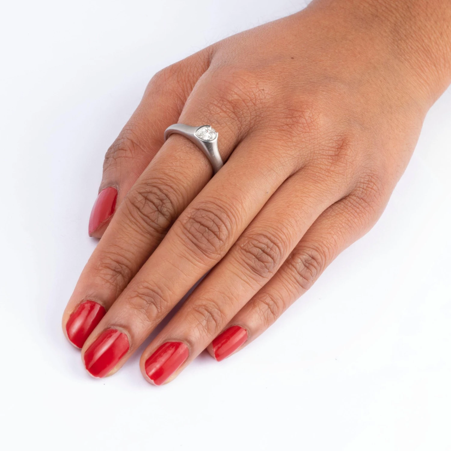 Platinum Pear Shaped Diamond Designer Ring LR-2195 PS188 Platinum Pear Shaped Diamond Designer Ring LR-2195 PS188 -Mathieu Blan Chard Soldes LR 2195PS188 c scaled