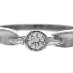 18ct White Gold Cubic Zirconia Dress Ring LR-2362 -Mathieu Blan Chard Soldes LR 2362 B