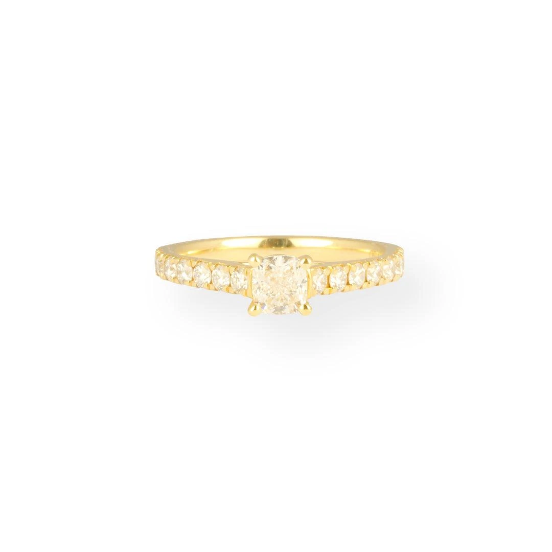 18ct Yellow Gold Cushion Cut Diamond Ring with Diamonds on Shoulder LR-7084 18ct Yellow Gold Cushion Cut Diamond Ring With Diamonds On Shoulder LR-7084 -Mathieu Blan Chard Soldes LR 7084
