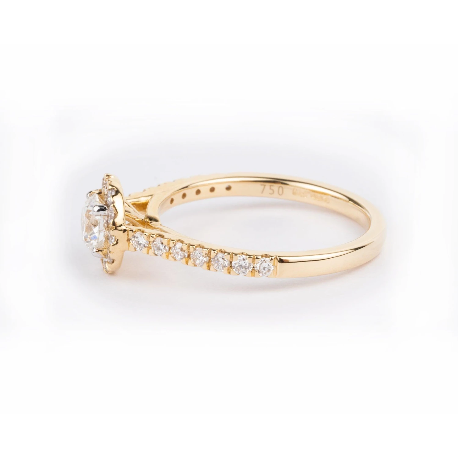 18ct Yellow Gold Cluster Halo Diamond Ring LR-7334 18ct Yellow Gold Cluster Halo Diamond Ring LR-7334 -Mathieu Blan Chard Soldes LR 7334 side