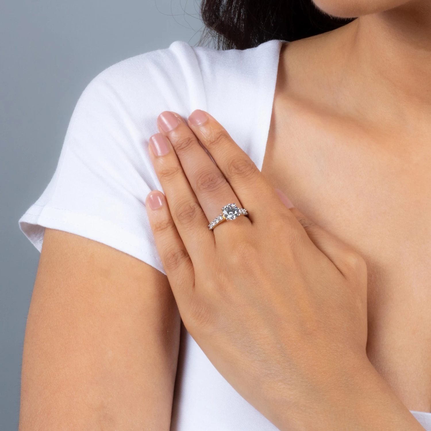 22ct Gold Swarovski Zirconia Engagement Ring LR13313 22ct Gold Swarovski Zirconia Engagement Ring LR13313 -Mathieu Blan Chard Soldes LR1331322ct Yellow Gold Cubic Zirconia Engagement Ring 2 scaled