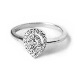 18ct White Or Yellow Gold Diamond Dress Ring MCS3627 2 18ct White Or Yellow Gold Diamond Dress Ring MCS3627 -Mathieu Blan Chard Soldes MCS3627 W A18ct white gold diamond dress ring