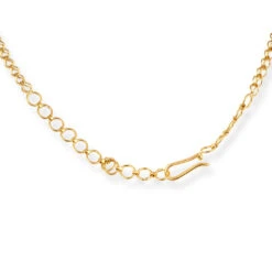 1 22ct Gold Antiquated Look Design Necklace With Cubic Zirconia Stones & Hook Clasp. 4 1 22ct Gold Antiquated Look Design Necklace With Cubic Zirconia Stones & Hook Clasp. -Mathieu Blan Chard Soldes P1160231