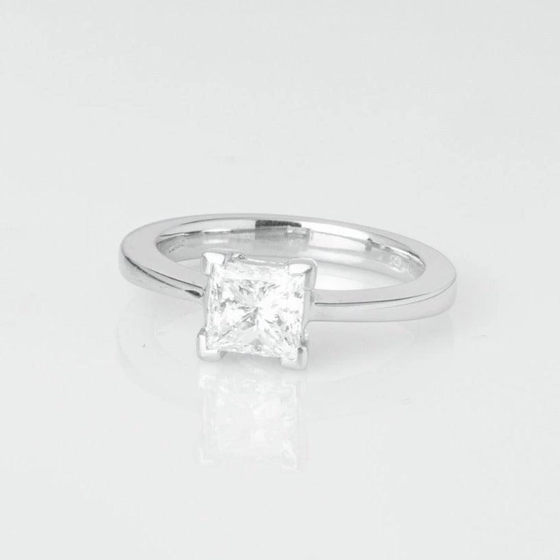 Platinum Diamond Engagement Ring ZHF02340 Platinum Diamond Engagement Ring ZHF02340 -Mathieu Blan Chard Soldes ZHF02340