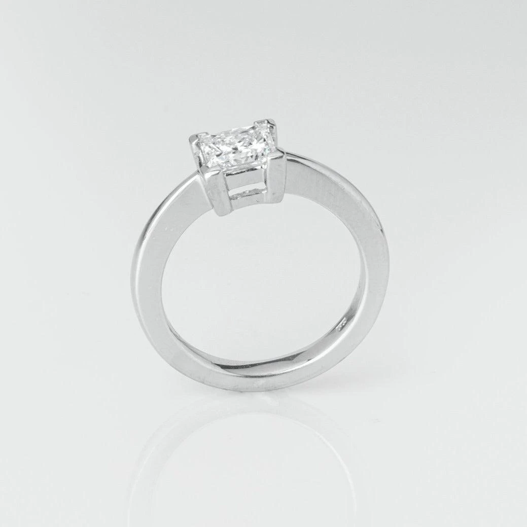 Platinum Diamond Engagement Ring ZHF02340 Platinum Diamond Engagement Ring ZHF02340 -Mathieu Blan Chard Soldes ZHF02340 A