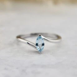 Bague Aqua En Or 14K Et Topaze -Mathieu Blan Chard Soldes bague aqua en or 14k et topaze mathieu blanchard bague en or 14k et topaze marquise bleue mathieu blanchard mathieu blanchard joaillerie 41452903694584