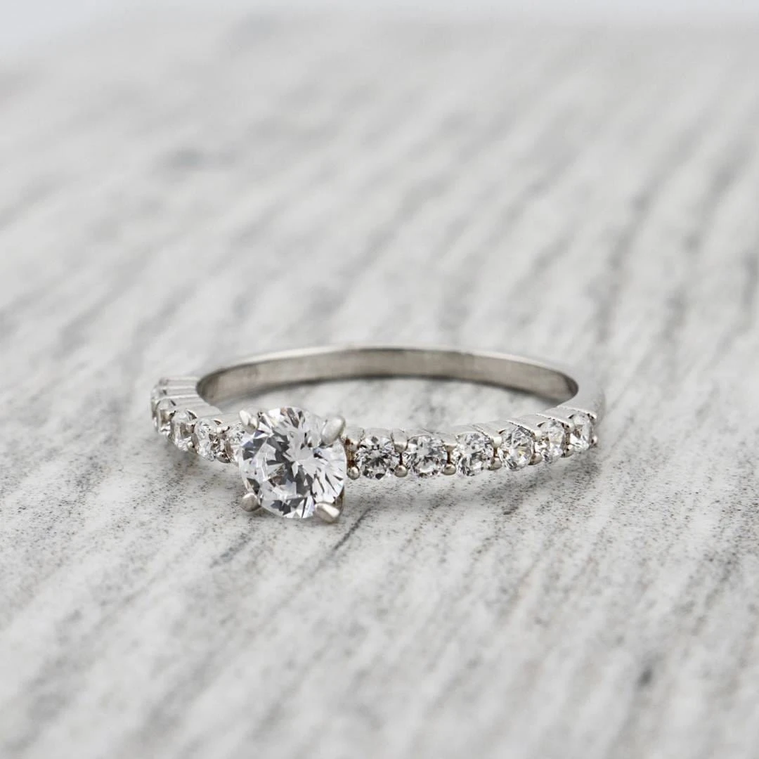 Bague Éclat en argent sterling Bague Éclat En Argent Sterling -Mathieu Blan Chard Soldes bague eclat en argent sterling mathieu blanchard bague solitaire classique en argent sterling mathieu blanchard mathieu blanchard joaillerie 1051422333