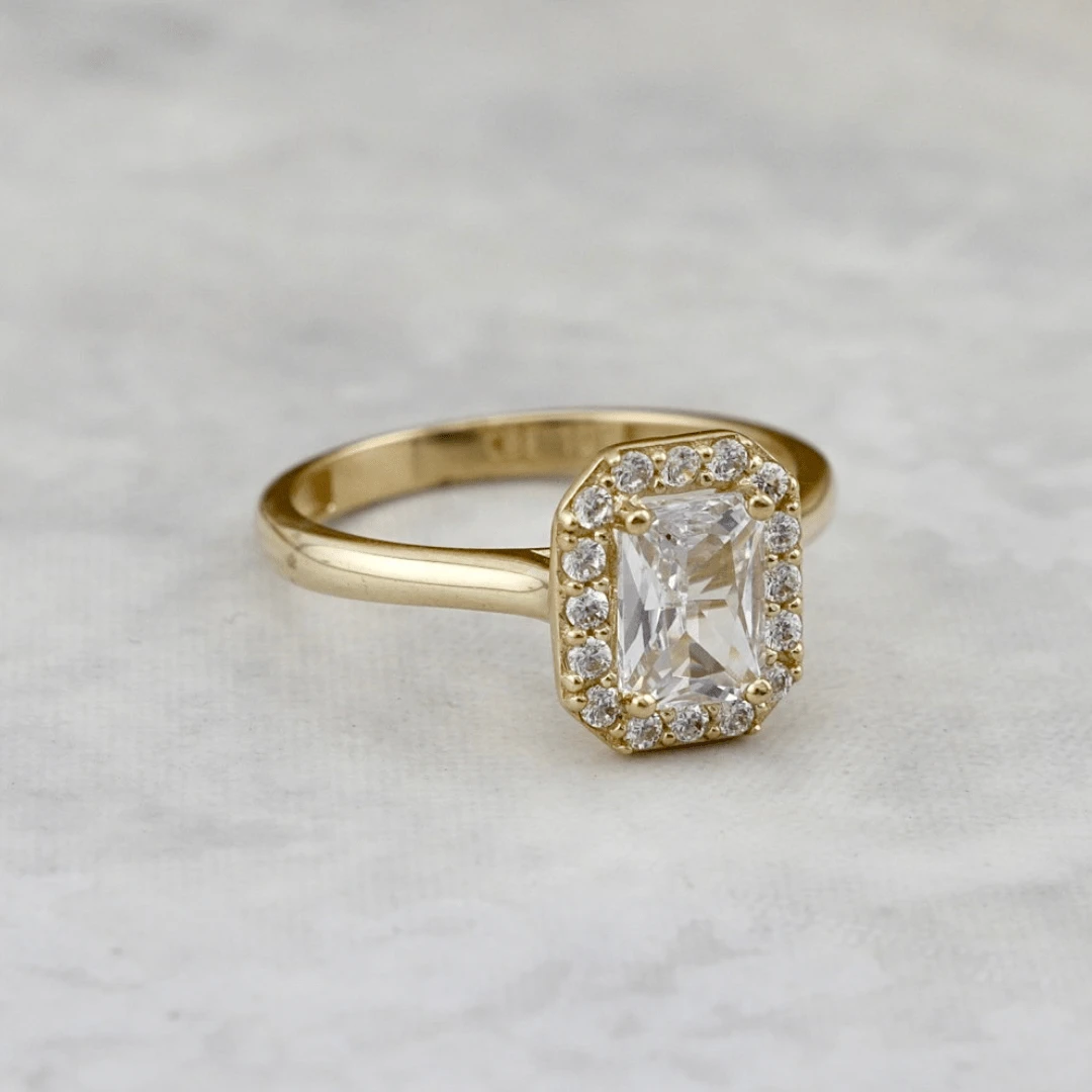 Bague Émeraude en or jaune 10K Bague Émeraude En Or Jaune 10K -Mathieu Blan Chard Soldes bague emeraude en or jaune 10k bague cz coupe emeraude en or jaune 10k mathieu blanchard mathieu blanchard joaillerie 43649852244216