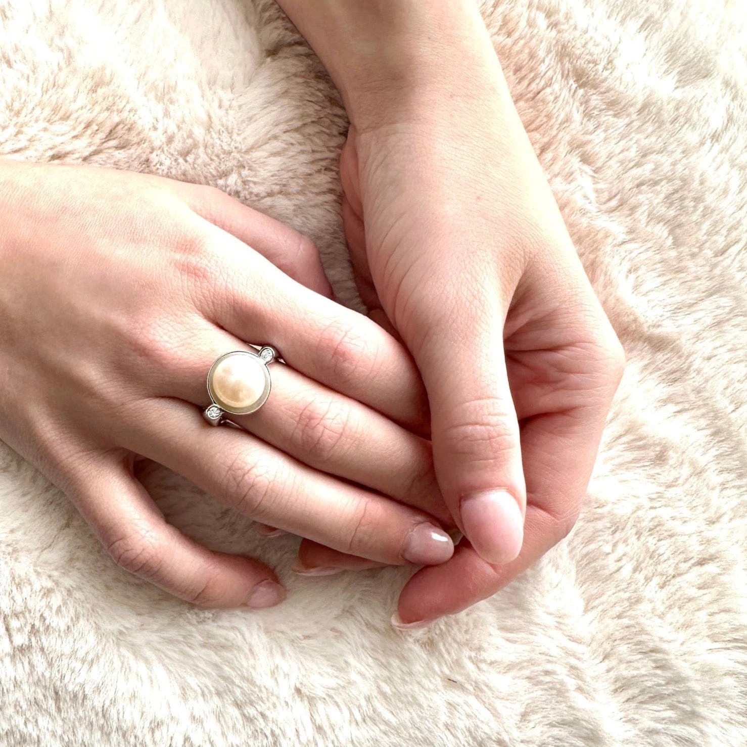 Bague La Perlée en argent sterling Bague La Perlée En Argent Sterling -Mathieu Blan Chard Soldes bague en argent sterling et perle bouton jean bastien mathieu blanchard 39515474198776