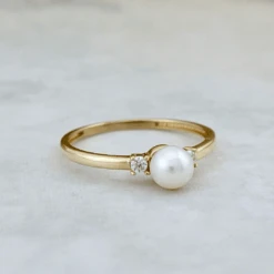 Bague En Or 10K Et Perle -Mathieu Blan Chard Soldes bague en or 10k et perle bague perle d eau douce 5mm et or 10k mathieu blanchard mathieu blanchard joaillerie 1170887436