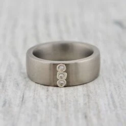 Bague En Argent, Titane Et Diamants