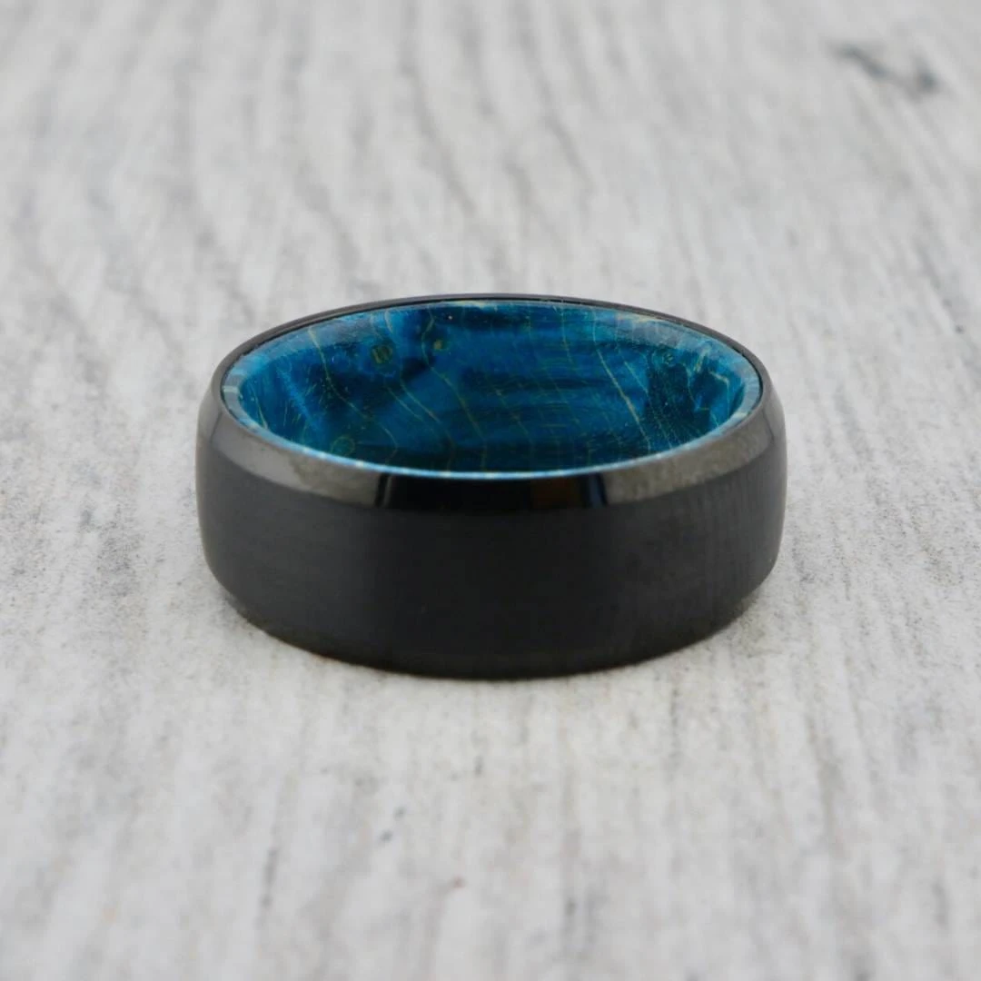 Bague en tungstène et bois d'érable infusé bleu Bague En Tungstène Et Bois D'érable Infusé Bleu -Mathieu Blan Chard Soldes bague en tungstene et bois d erable infuse bleu roadtripmadewood bague en tungstene et bois d erable infuse bleu mathieu blanchard mathieu blanchard joaillerie 1046860818