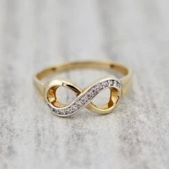Bague Infini En Or 10K