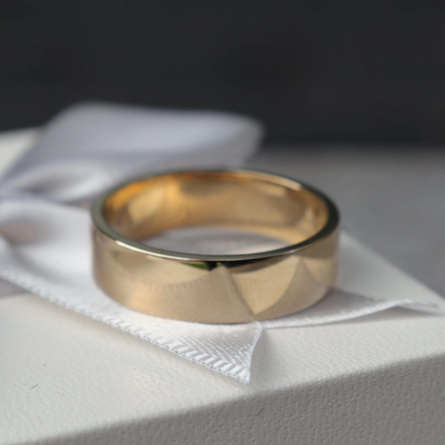 Bague Classique en or 10K Bague Classique En Or 10K -Mathieu Blan Chard Soldes bague jonc classique en or 10k mathieu blanchard bagues mathieu blanchard 39534854635768 scaled