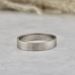 Bague Jonc Le Massif En Argent Sterling -Mathieu Blan Chard Soldes bague jonc le massif en argent sterling mathieu blanchard jonc massif rustique en argent finition platine mathieu blanchard mathieu blanchard joaillerie 1143897626
