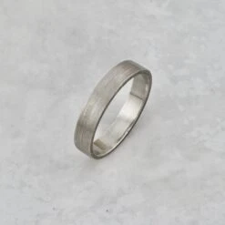 Bague Jonc Le Massif En Argent Sterling -Mathieu Blan Chard Soldes bague jonc le massif en argent sterling mathieu blanchard jonc massif rustique en argent finition platine mathieu blanchard mathieu blanchard joaillerie 1143897627