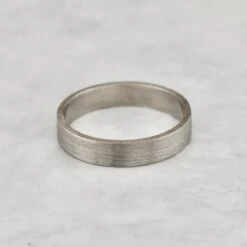 Bague Jonc Le Massif En Argent Sterling -Mathieu Blan Chard Soldes bague jonc le massif en argent sterling mathieu blanchard jonc massif rustique en argent finition platine mathieu blanchard mathieu blanchard joaillerie 1143897628