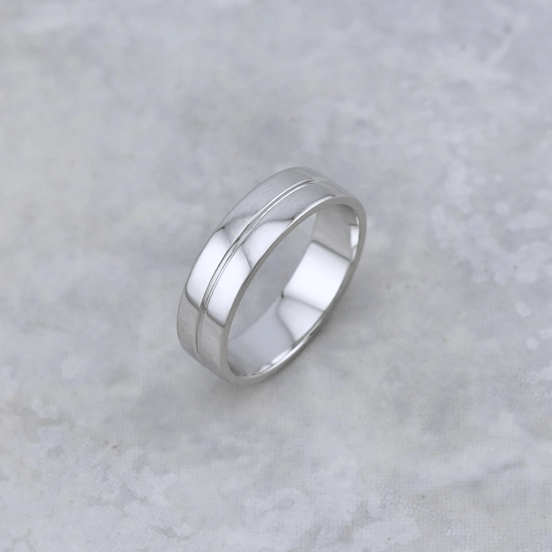 Bague Rivière en or 10K Bague Rivière En Or 10K -Mathieu Blan Chard Soldes bague jonc riviere en or 10k 8 or blanc 10k poli mathieu blanchard pba5opm15288s 8 jonc riviere en or 10k bagues de fiancailles pour homme mathieu blanchard joaillerie 1170887266