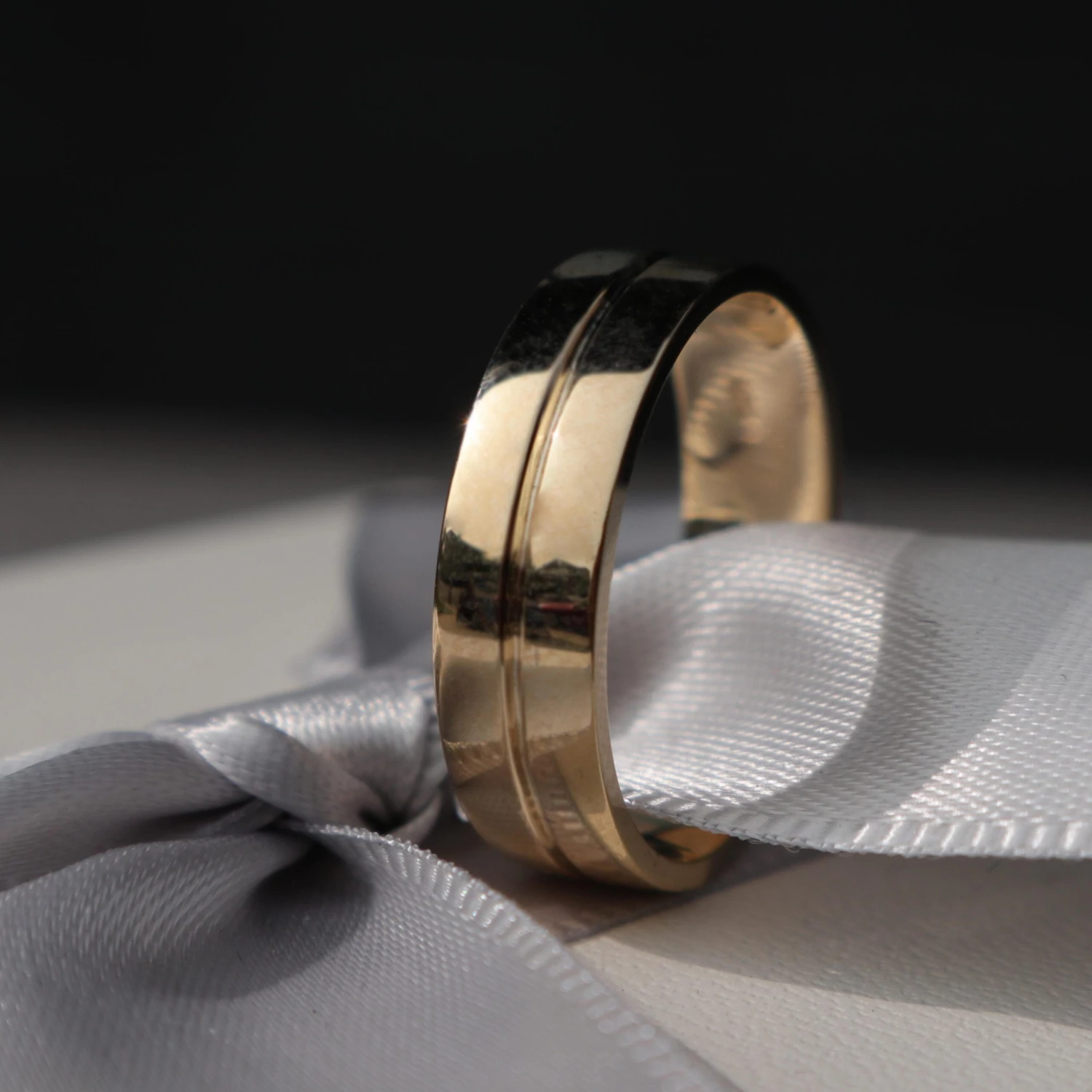 Bague Rivière en or 10K Bague Rivière En Or 10K -Mathieu Blan Chard Soldes bague jonc riviere en or 10k mathieu blanchard bagues mathieu blanchard 39534839103736 scaled