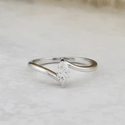 Bague Marquise En Or 14K - 18K Ou Platine Et Diamant 0,3 Ct 6 Bague Marquise En Or 14K - 18K Ou Platine Et Diamant 0,3 Ct -Mathieu Blan Chard Soldes bague marquise en or 14k et diamant grandeur 5 argent or 14k mathieu blanchard bague marquise en or 14k et diamant marquise 0 3ct mathieu blanchard mathieu blanchard joaillerie 43845178654968