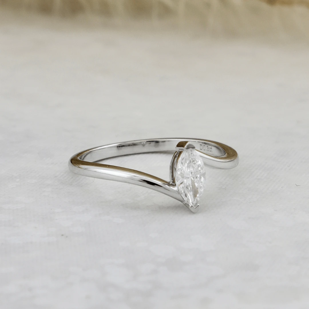 Bague Marquise en or 14K - 18K ou platine et diamant 0,3 ct Bague Marquise En Or 14K - 18K Ou Platine Et Diamant 0,3 Ct -Mathieu Blan Chard Soldes bague marquise en or 14k et diamant mathieu blanchard bague marquise en or 14k et diamant marquise 0 3ct mathieu blanchard mathieu blanchard joaillerie 43845178589432