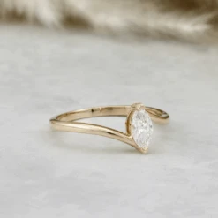 Bague Marquise En Or 14K - 18K Ou Platine Et Diamant 0,3 Ct 3 Bague Marquise En Or 14K - 18K Ou Platine Et Diamant 0,3 Ct -Mathieu Blan Chard Soldes bague marquise en or 14k et diamant mathieu blanchard bague marquise en or 14k et diamant marquise 0 3ct mathieu blanchard mathieu blanchard joaillerie 43845178687736