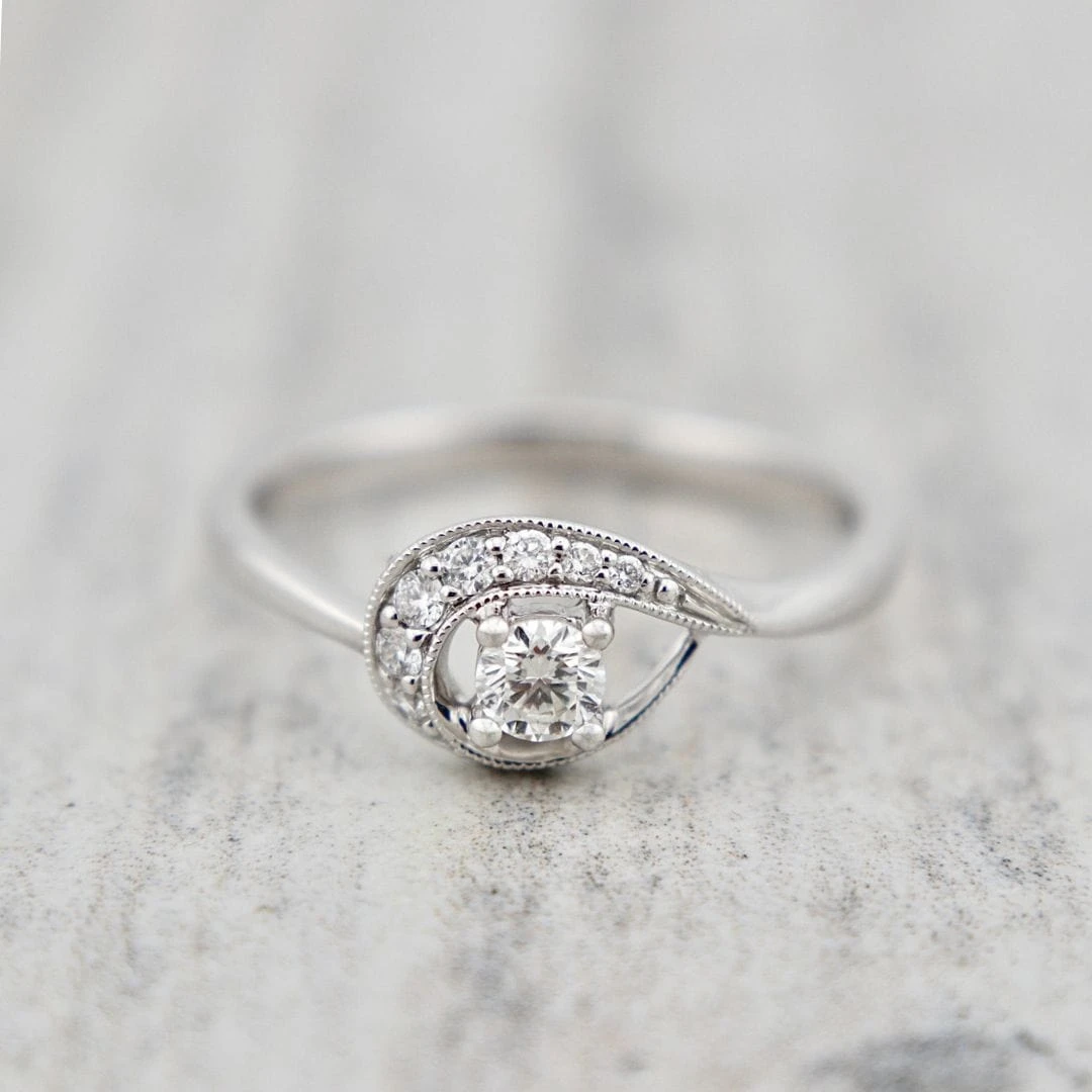 Bague en or 14K et diamants - 0,23 ctw Bague En Or 14K Et Diamants - 0,23 Ctw -Mathieu Blan Chard Soldes bague solitaire en or 14k et diamants 21pts grandeur 7 lam 71 14w 7 bague en or 14k et diamants 21pts bague de fiancailles mathieu blanchard joaillerie 1051762574