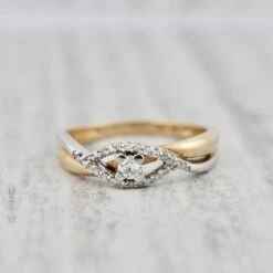 Bague Torsade En Or 10K Et Diamants - 0,16 CTW