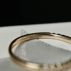 Bague V En Or 10K Et Moissanites -Mathieu Blan Chard Soldes bague v en or 10k et moissanites mathieu blanchard mathieu blanchard 39232371491064