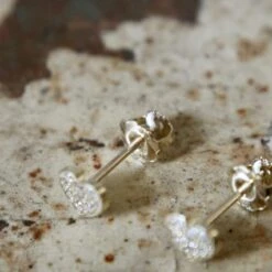 Boucles D'oreilles Coeurs En Or 10K -Mathieu Blan Chard Soldes boucles d oreilles coeurs et cz sur or jaune ou blanc 10k 29649648648359