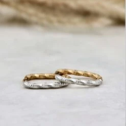 Boucles D'oreilles Huggies 2 Tons En Acier 2 Boucles D'oreilles Huggies 2 Tons En Acier -Mathieu Blan Chard Soldes boucles d oreilles huggies 2 tons en acier mathieu blanchard pbom14223s huggies 2 tons reversible en acier inox mathieu blanchard mathieu blanchard joaillerie 1170887323