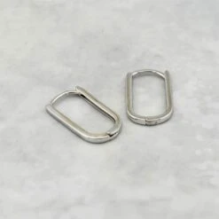 Boucles D'oreilles Huggies En Argent Sterling -Mathieu Blan Chard Soldes boucles d oreilles huggies en argent sterling mathieu blanchard pbom8521s boucles d oreilles huggies allongees en argent sterling mathieu blanchard joaillerie 43250023104760