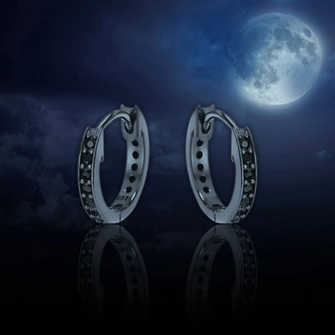 Boucles d'oreilles Huggies Midnight en argent sterling Boucles D'oreilles Huggies Midnight En Argent Sterling -Mathieu Blan Chard Soldes boucles d oreilles huggies midnight en argent sterling noir mathieu blanchard pbonm12757s anneaux midnight en argent sterling noir mathieu blanchard mathieu blanchard joaillerie 42451497287928