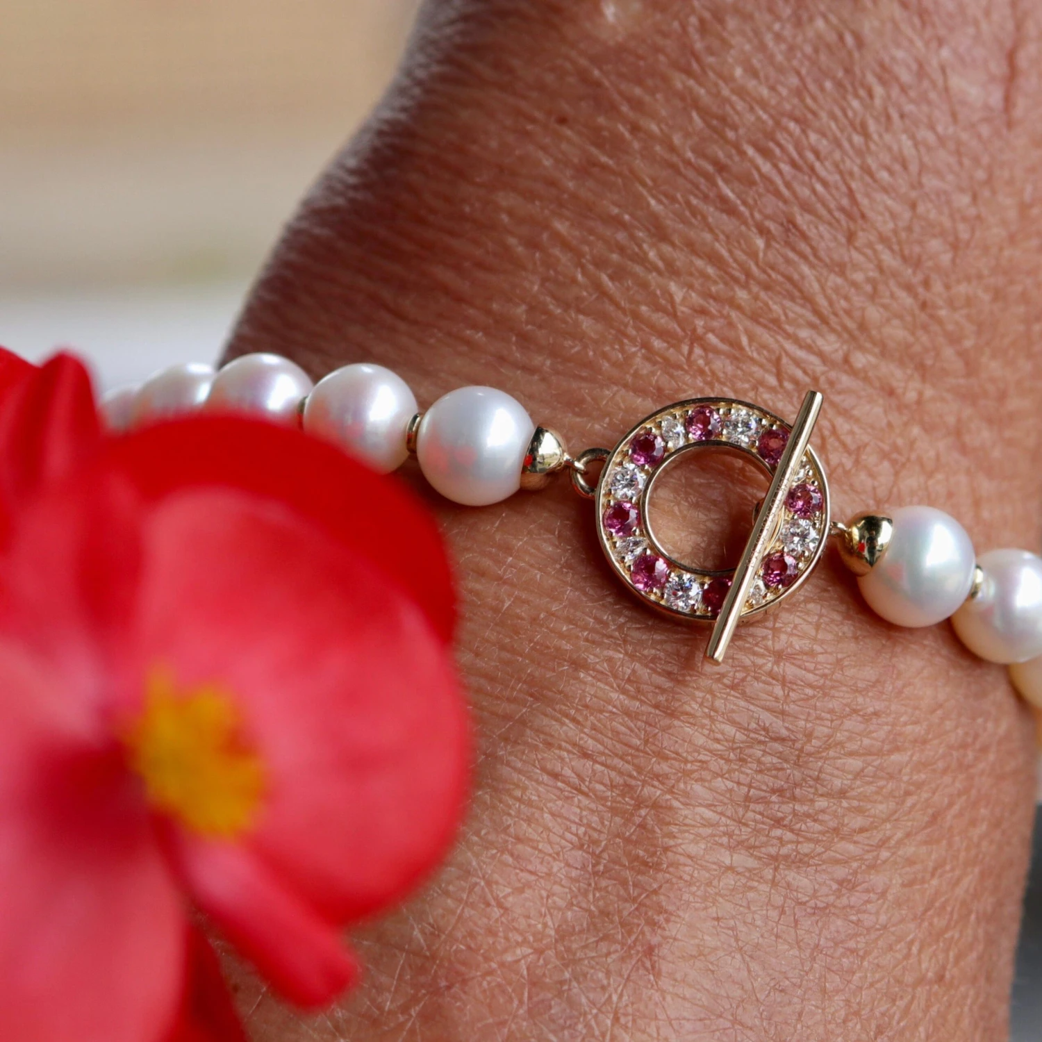 Bracelet de perles d'eau douce, or 14K serti de tourmalines et diamants Bracelet De Perles D'eau Douce, Or 14K Serti De Tourmalines Et Diamants -Mathieu Blan Chard Soldes bracelet de perles d eau douce or 14k serti de tourmalines et diamants or 14k 7 pouces mathieu blanchard colliers mathieu blanchard 39311050309880 scaled