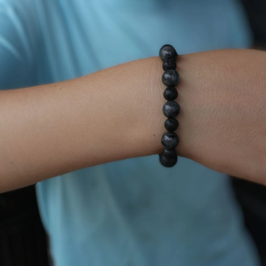 Bracelet Magmatique en labradorite et pierre de lave Bracelet Magmatique En Labradorite Et Pierre De Lave -Mathieu Blan Chard Soldes bracelet magmatique en labradorite et pierre de lave mathieu blanchard mathieu blanchard 39381915238648