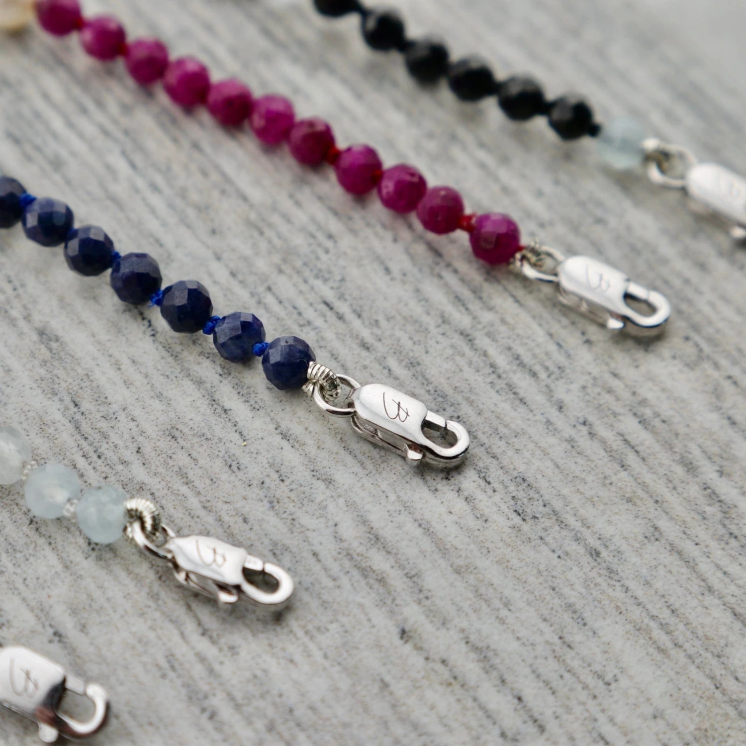 Bracelet Solstice en perles, grenats et argent sterling Bracelet Solstice En Perles, Grenats Et Argent Sterling -Mathieu Blan Chard Soldes bracelet solstice en perles grenats et argent sterling mathieu blanchard bracelet en perles grenats et argent 925 mathieu blanchard mathieu blanchard joaillerie 41262133936376