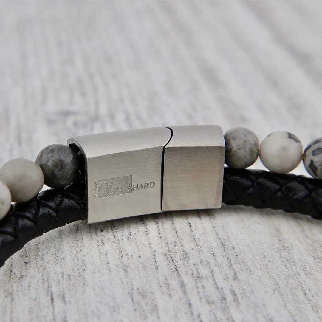 Bracelet Stone en cuir, acier et jaspe Bracelet Stone En Cuir, Acier Et Jaspe -Mathieu Blan Chard Soldes bracelet stone en cuir acier et jaspe mathieu blanchard bracelets mathieu blanchard 40270618460408