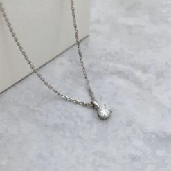 Collier Classique En Or 14K - 18K Et Diamant -Mathieu Blan Chard Soldes collier classique en or 14k 18k et diamant mathieu blanchard collier avec diamant solitaire mathieu blanchard joaillerie mathieu blanchard joaillerie 41886985617656