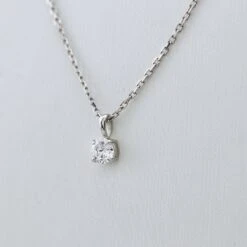 Collier Classique En Or 14K - 18K Et Diamant -Mathieu Blan Chard Soldes collier classique en or 14k 18k et diamant mathieu blanchard collier avec diamant solitaire mathieu blanchard joaillerie mathieu blanchard joaillerie 41886985683192