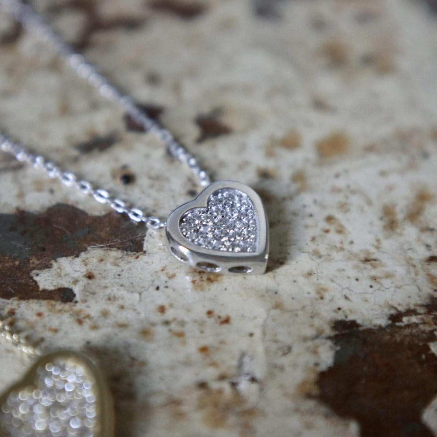 Collier Coeur en or 10K Collier Coeur En Or 10K -Mathieu Blan Chard Soldes collier coeur cz en or jaune blanc ou rose 10k 29649810456743