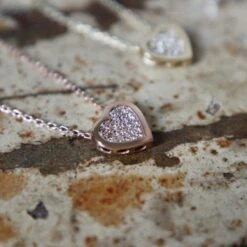 Collier Coeur En Or 10K 7 Collier Coeur En Or 10K -Mathieu Blan Chard Soldes collier coeur cz en or jaune blanc ou rose 10k 29649810489511