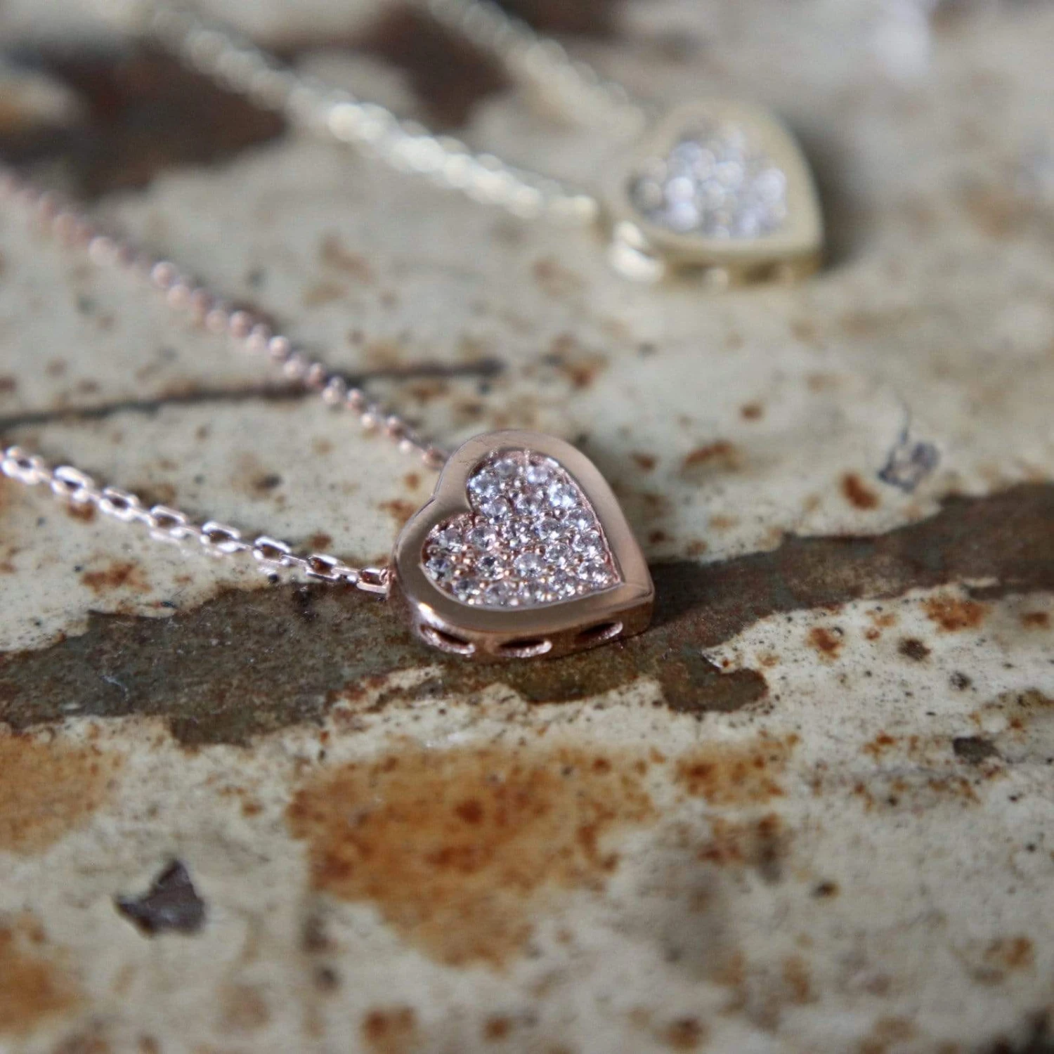 Collier Coeur en or 10K Collier Coeur En Or 10K -Mathieu Blan Chard Soldes collier coeur cz en or jaune blanc ou rose 10k 29649810489511