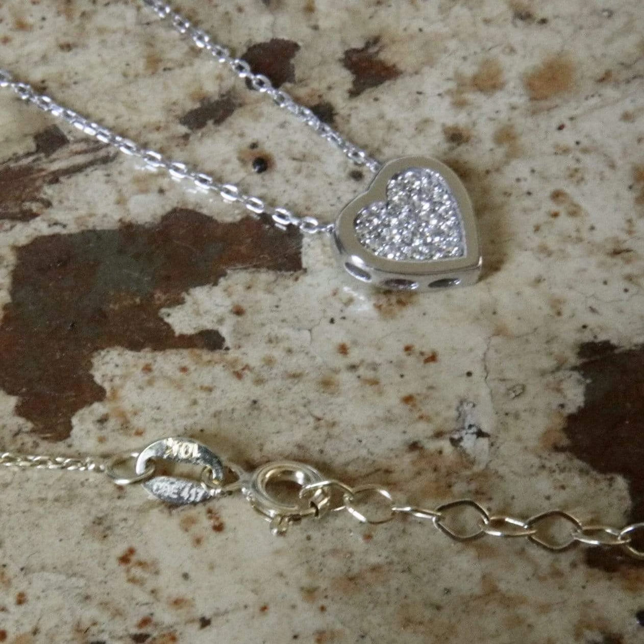 Collier Coeur en or 10K Collier Coeur En Or 10K -Mathieu Blan Chard Soldes collier coeur cz en or jaune blanc ou rose 10k 29649810784423