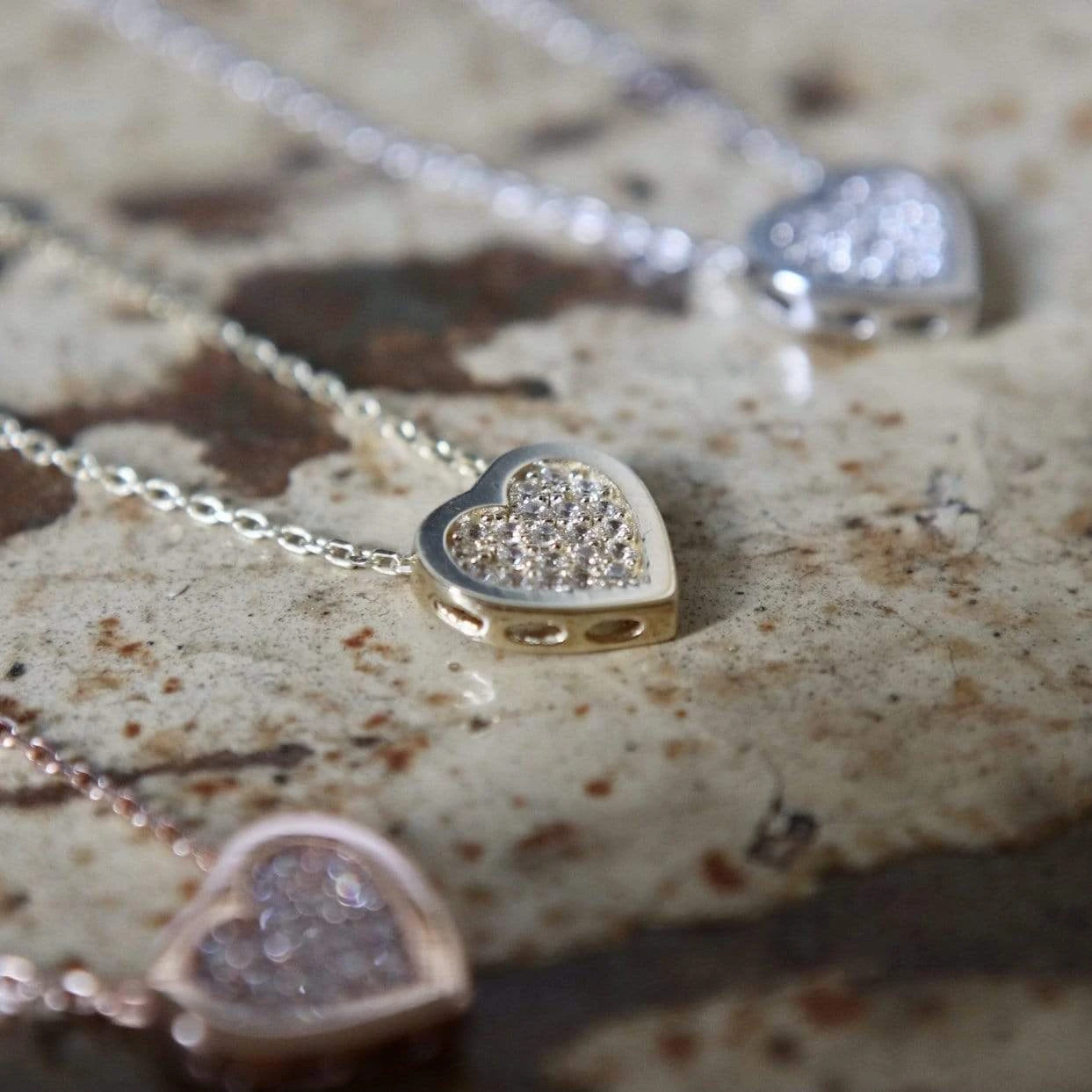 Collier Coeur en or 10K Collier Coeur En Or 10K -Mathieu Blan Chard Soldes collier coeur cz en or jaune blanc ou rose 10k 29649811210407