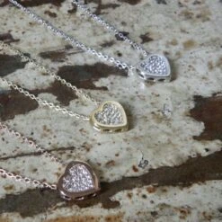 Collier Coeur En Or 10K 9 Collier Coeur En Or 10K -Mathieu Blan Chard Soldes collier coeur cz en or jaune blanc ou rose 10k 36166561071352